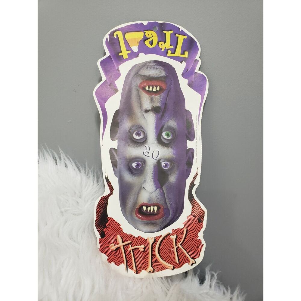 1997 Trick or Treat PAPER MAGIC GROUP Halloween die cut retro vintage vampire